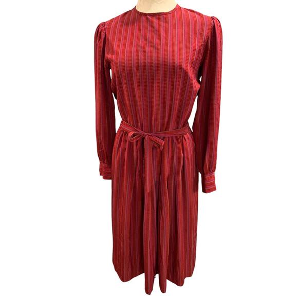 Medium Vintage 1970s Red Micro Print Midi Dress Belted Pleated Pockets - Picture 2 of 8
